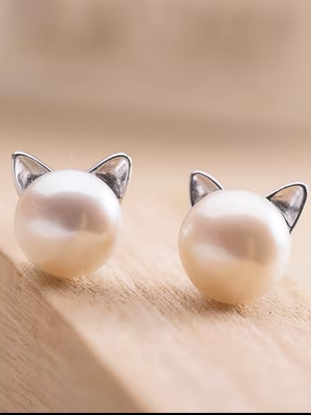Pearl NIP Cat Ear Stud Earrings - White & Silver